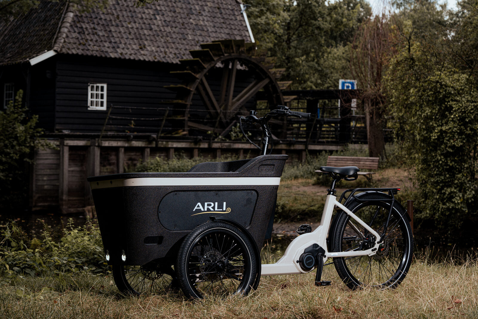 ARLI Family Cargo
